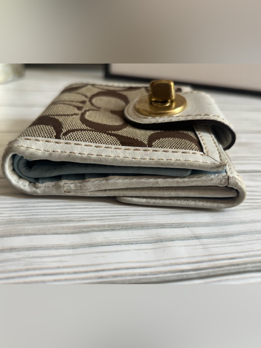 Coach Small Signature Canvas Wallet in Khaki and Chalk with Gold Hardware - Picture 4 of 11